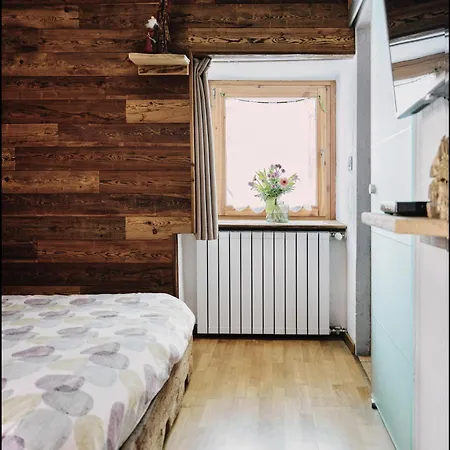 Cozy Chalet Next To The Dora Baltea River