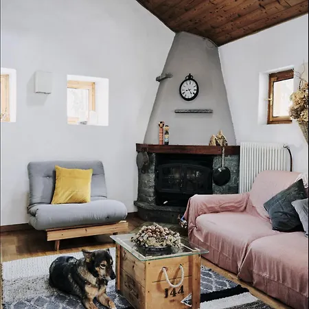 Cozy Chalet Next To The Dora Baltea River Holiday home